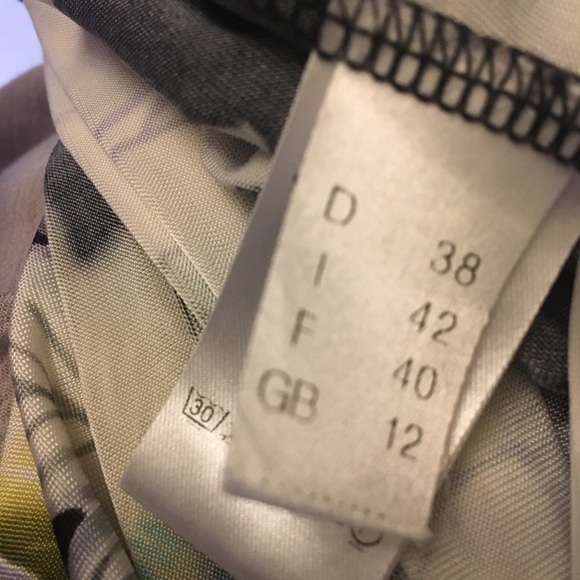 🆕Elegance Paris dress size 8/10 - Picture 4 of 6